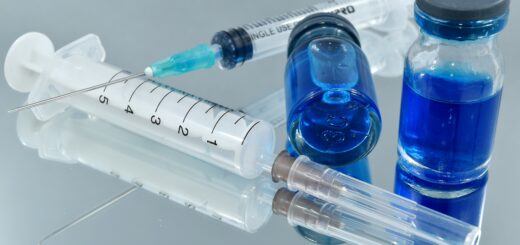 L'UE menace de limiter ses exportations de vaccins.